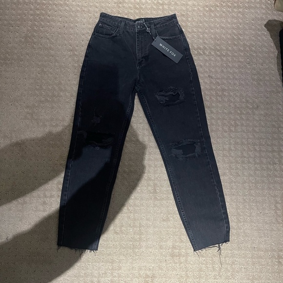 White Fox Boutique Jeans - Picture 2 of 3